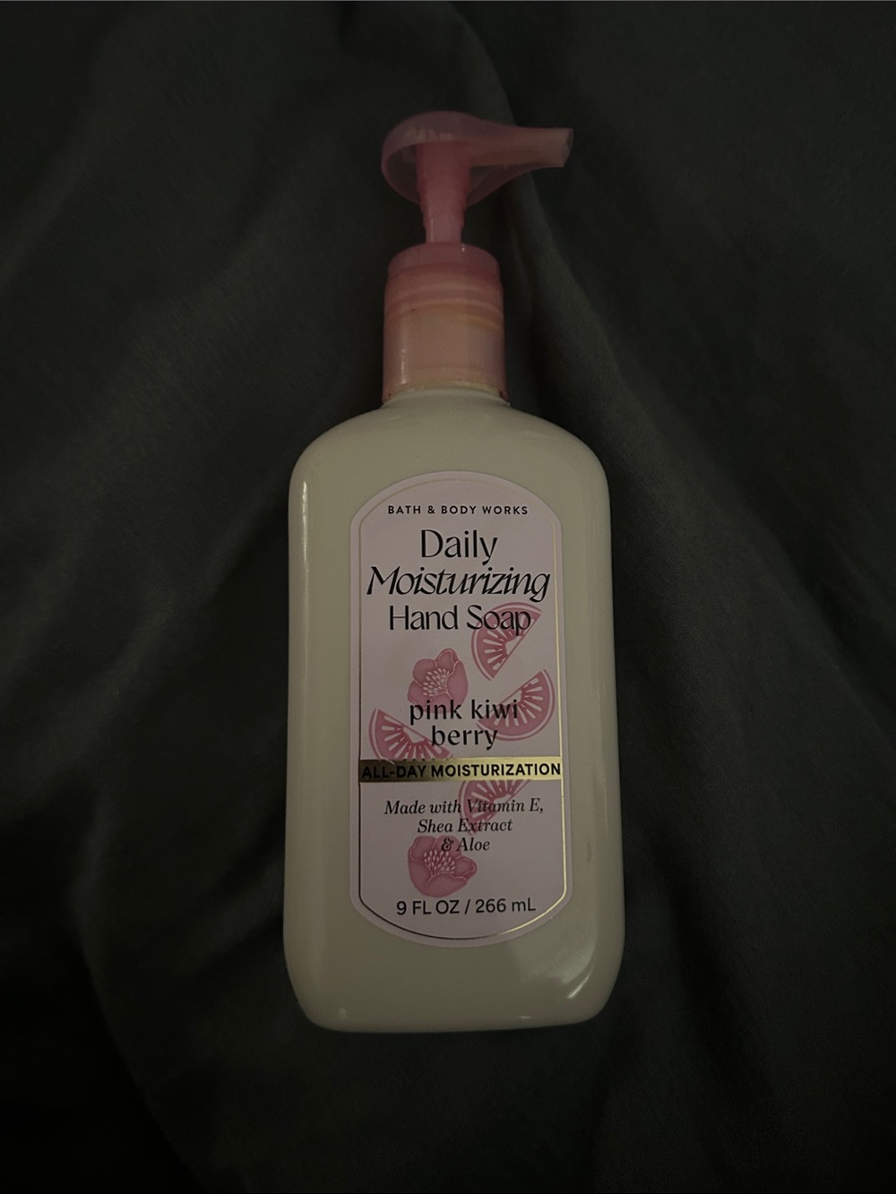 Bath & Body Works Pink Kiwi Berry Daily Moisturizing Hand Soap